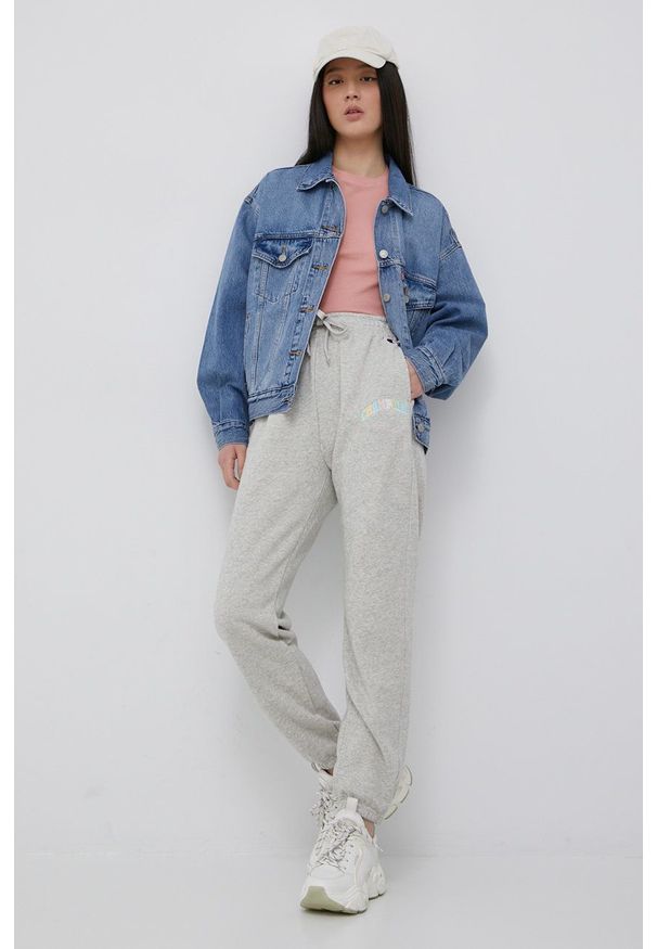 Levi's® - Levi's kurtka jeansowa A1743.0004 damska przejściowa oversize. Okazja: na spotkanie biznesowe. Kolor: niebieski. Materiał: jeans. Styl: biznesowy
