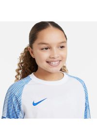 Koszulka treningowa chłopięca Nike Academy. Kolor: wielokolorowy. Materiał: poliester. Długość rękawa: krótki rękaw. Długość: krótkie