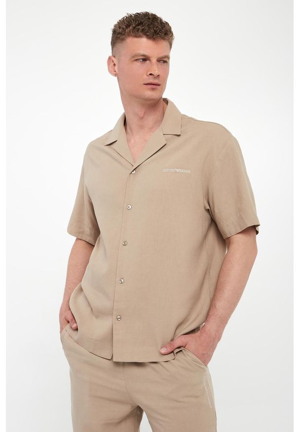 Emporio Armani Swimwear - Koszula męska z krótkim rękawem EMPORIO ARMANI SWIMWEAR. Długość rękawa: krótki rękaw. Długość: krótkie