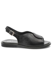 Sandały damskie Filippo, cholewka ze skóry ekologicznej na płaskiej podeszwie z elegancką broszką, czarne, DS6229/26. Kolor: czarny. Materiał: skóra ekologiczna. Obcas: na płaskiej podeszwie. Styl: elegancki #7