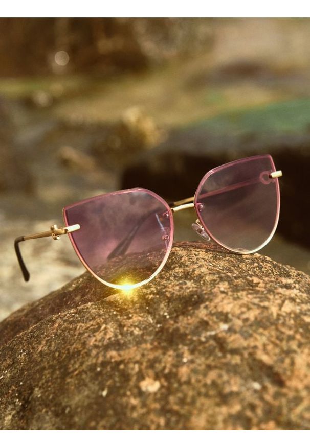 Reserved - Okulary przeciwsłoneczne - ciemnofioletowy. Kolor: fioletowy