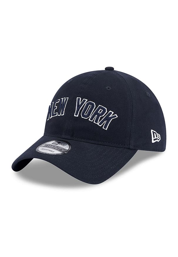 Czapka z daszkiem New Era New York Yankees Team Script 60364227 - granatowa. Kolor: niebieski. Materiał: materiał, bawełna. Wzór: aplikacja. Styl: sportowy, klasyczny