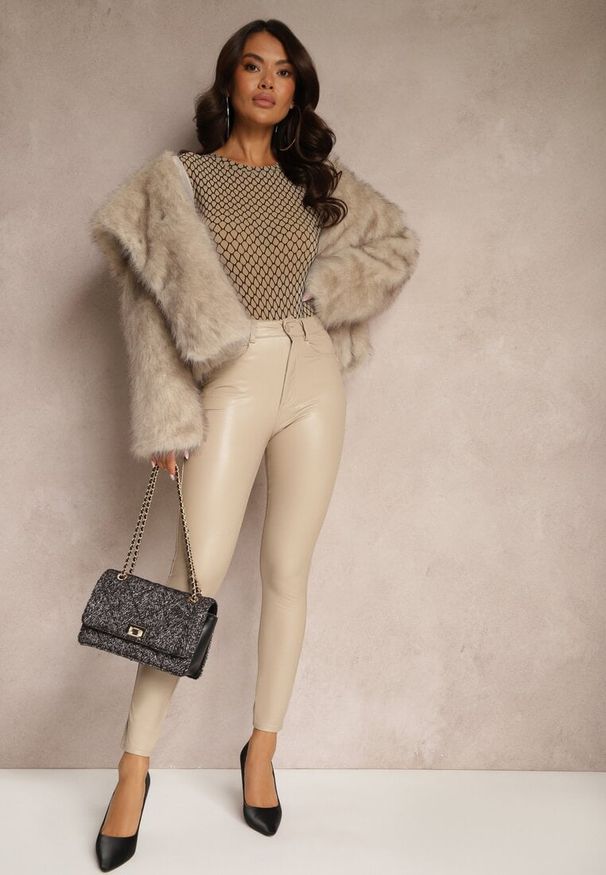 Renee - Beżowe Spodnie o Kroju Skinny z Ekoskóry Zorlemi. Okazja: na co dzień. Stan: podwyższony. Kolor: beżowy. Materiał: koronka. Styl: elegancki, casual
