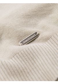 Ombre Clothing - Klasyczna dzianinowa koszulka męska ze ściągaczami– jasnoszara V3. Kolor: szary. Materiał: dzianina. Wzór: gładki, ze splotem. Styl: klasyczny #3