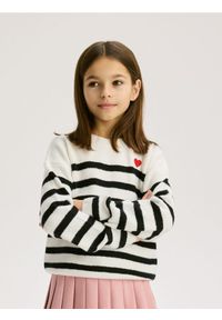 Reserved - Sweter w paski - wielobarwny. Materiał: dzianina. Wzór: paski #1