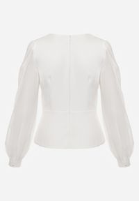 Renee - Biała Bluzka VICES w Kopertowym Stylu z Luźnymi Transparentnymi Rękawami i Dekoltem V Inge. Okazja: na co dzień, na komunię. Kolor: biały. Materiał: jeans. Styl: casual, elegancki #6