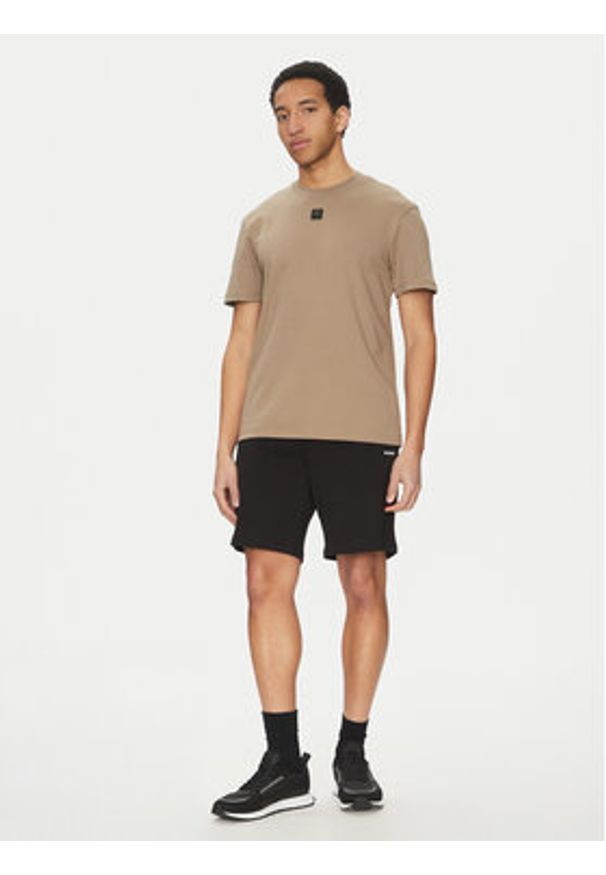 Hugo - HUGO Szorty sportowe Dayono 50530696 Czarny Relaxed Fit. Kolor: czarny. Materiał: bawełna. Styl: sportowy