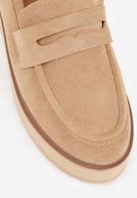 Born2be - Ciemnobeżowe Półbuty Mokasyny na Platformie z Minimalistycznym Paseczkiem Soilema. Okazja: do pracy, na spotkanie biznesowe. Kolor: beżowy. Materiał: jeans. Obcas: na platformie. Styl: elegancki, biznesowy #6