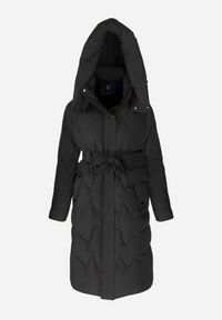 Born2be - Czarna Kurtka z Paskiem i Saszetką Pikowana Długa Phinare. Kolor: czarny. Materiał: materiał. Długość: długie. Wzór: aplikacja #6