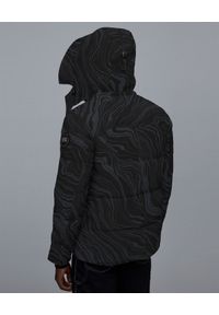 CANADA GOOSE - Czarna kurtka ze wzorem Wyndham. Kolor: szary. Materiał: futro, puch, materiał. Długość rękawa: długi rękaw. Długość: długie. Wzór: aplikacja, motyw zwierzęcy, nadruk #6