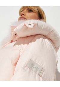 YVES SALOMON PARIS - Różowa kurtka puchowa. Kolor: różowy, wielokolorowy, fioletowy. Materiał: puch. Długość rękawa: długi rękaw. Długość: długie #2