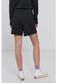 Vero Moda Szorty damskie kolor czarny gładkie high waist. Stan: podwyższony. Kolor: czarny. Materiał: bawełna, materiał, dzianina. Wzór: gładki #2