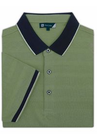 Lanieri Fashion - Męska przewiewna zielona koszulka polo - oliwkowa KP21. Typ kołnierza: polo. Kolor: zielony, wielokolorowy, oliwkowy. Materiał: bawełna, poliester, materiał. Długość: krótkie. Wzór: kolorowy, kratka #1