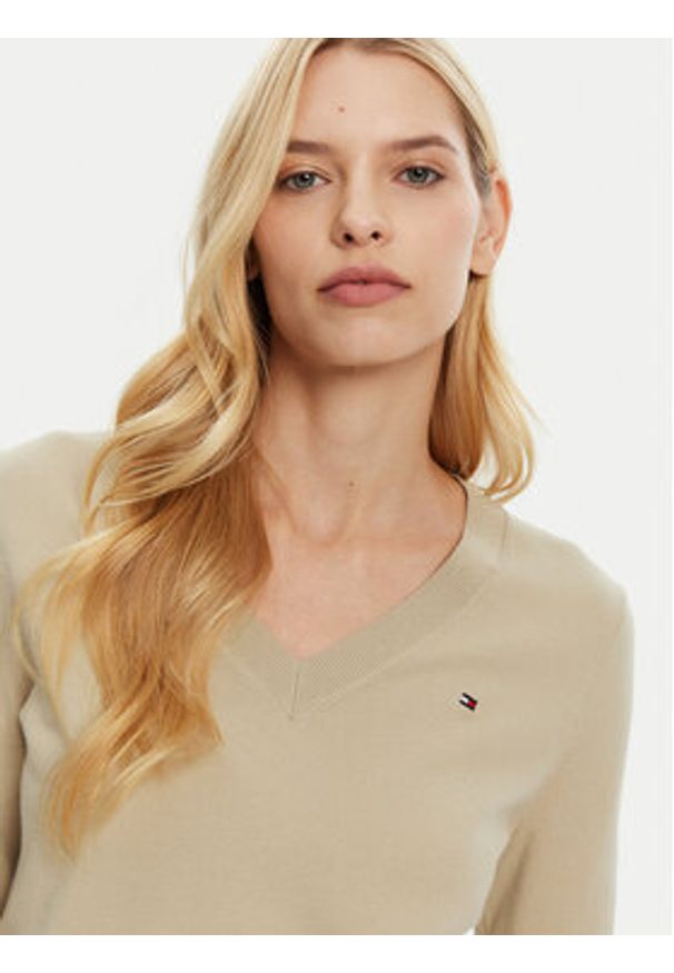 TOMMY HILFIGER - Tommy Hilfiger Sweter WW0WW40098 Beżowy Regular Fit. Kolor: beżowy. Materiał: bawełna, syntetyk