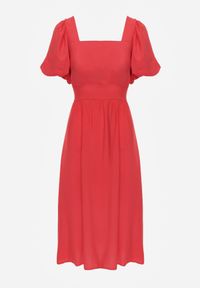 Renee - Czerwona Wiskozowa Sukienka Ozdobiona Kwadratowym Dekoltem Deviselle. Okazja: na imprezę, na spacer. Typ kołnierza: dekolt kwadratowy. Kolor: czerwony. Materiał: wiskoza. Wzór: aplikacja. Sezon: lato. Styl: elegancki #8