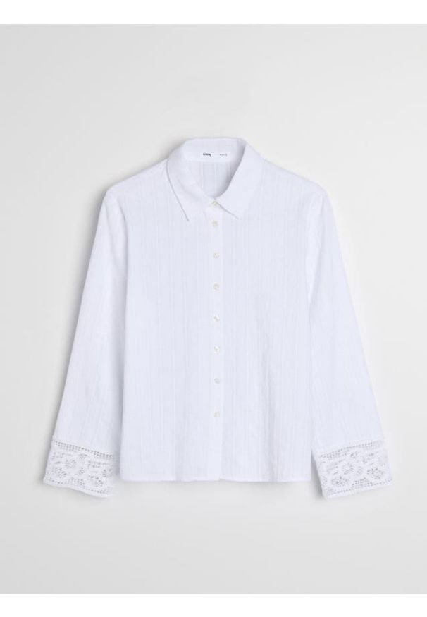 Sinsay - Bawełniana teksturowana koszula z koronkowym mankietem - biały. Kolor: biały. Materiał: bawełna, koronka