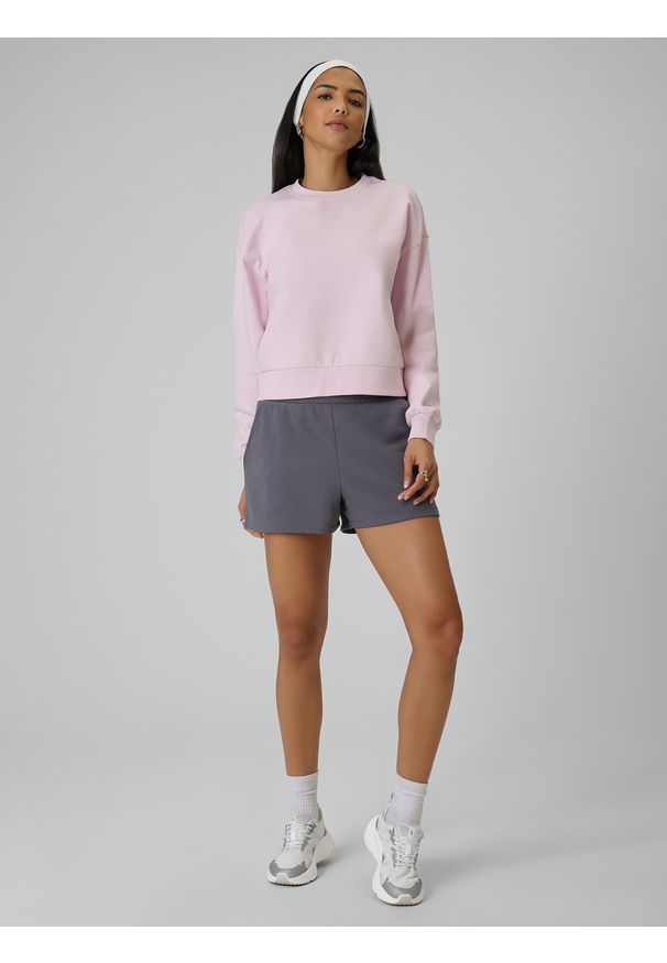 4f - 4F Bluza dresowa regular bez kaptura damska - różowa S. Okazja: na co dzień. Typ kołnierza: bez kaptura. Kolor: różowy. Materiał: dresówka. Styl: casual, klasyczny