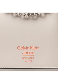 Calvin Klein Jeans Torebka Sculpted Ew Flap Conv25 Spec K60K610072 Beżowy. Kolor: beżowy. Materiał: skórzane