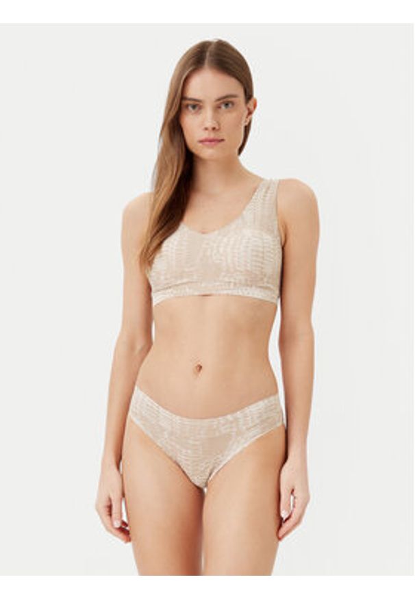 Chantelle Figi klasyczne Soft Stretch C11D30 Beżowy. Kolor: beżowy. Materiał: syntetyk