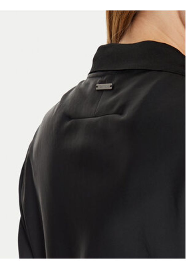 Calvin Klein Bluzka K20K207977 Czarny Regular Fit. Kolor: czarny. Materiał: syntetyk