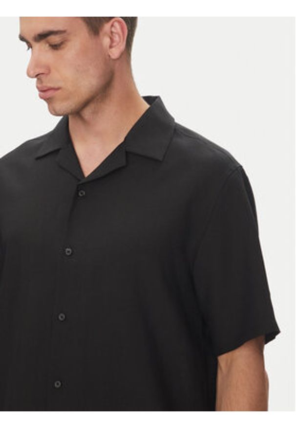 Calvin Klein Koszula LV04LC127G Czarny Regular Fit. Kolor: czarny. Materiał: syntetyk