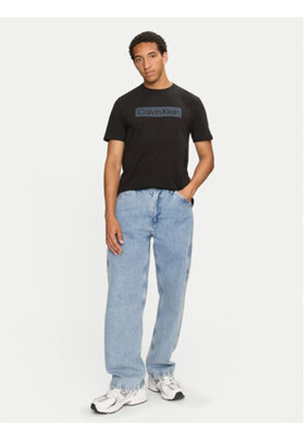 Calvin Klein T-Shirt Striped Logo K10K113590 Czarny Regular Fit. Kolor: czarny. Materiał: bawełna