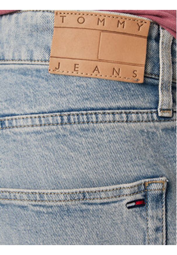 Tommy Jeans Szorty jeansowe Scanton DM0DM22977 Niebieski jasny Slim Fit. Kolor: niebieski. Materiał: bawełna