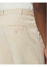 Lindbergh Szorty materiałowe 30-505054 Beżowy Wide Fit. Kolor: beżowy. Materiał: bawełna #3