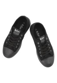 Czarne Trampki Lee Cooper Damskie Buty Na Platformie. Okazja: na co dzień. Zapięcie: sznurówki. Kolor: czarny. Szerokość cholewki: normalna. Wzór: ażurowy. Materiał: jeans, guma. Sezon: lato, wiosna. Obcas: na platformie. Styl: casual, klasyczny #7