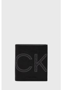 Calvin Klein portfel skórzany męski kolor czarny. Kolor: czarny. Materiał: materiał