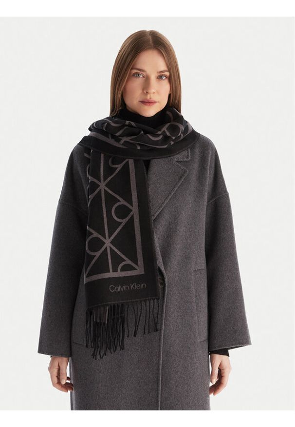 Calvin Klein Szalik LV04D8061 Szary. Kolor: szary. Materiał: poliester, materiał