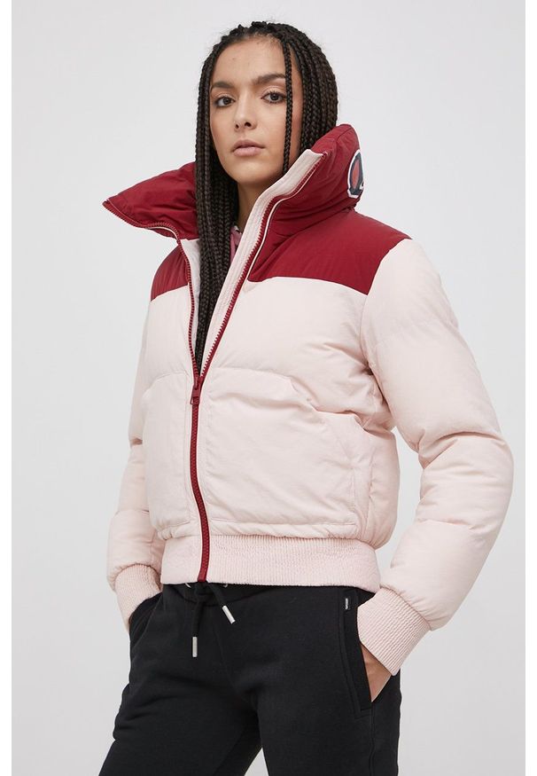 Champion Kurtka kolor różowy zimowa. Okazja: na co dzień. Kolor: różowy. Materiał: materiał. Sezon: zima. Styl: casual