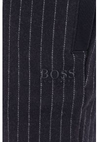 BOSS - Boss - Spodnie. Kolor: niebieski. Materiał: włókno, dzianina #2