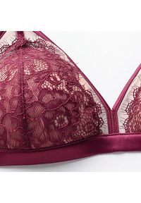 Intica - Komplet bielizny z koronką i figami regulowane ramiączka Agripina. Kolor: beżowy. Materiał: koronka. Wzór: koronka #11