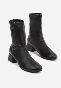 Renee - Czarne Eleganckie Botki VICES Skarpetkowe na Klocku z Metalicznym Zdobieniem Rivite. Okazja: na co dzień. Zapięcie: zamek. Kolor: czarny. Materiał: jeans, skóra. Wzór: aplikacja. Obcas: na obcasie. Styl: elegancki. Wysokość obcasa: średni #7