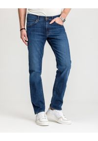 Lee - LEE DAREN MĘSKIE SPODNIE JEANSOWE REGULAR STRAIGHT L707KNDD 112118219. Okazja: na co dzień, do pracy. Długość: krótkie. Wzór: napisy, jednolity. Sezon: jesień, wiosna, lato. Styl: klasyczny, casual #5