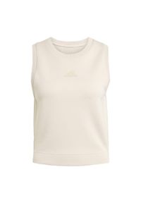 Adidas - Koszulka bez rękawów ALL SZN Soft Lux. Kolor: beżowy. Materiał: materiał. Długość rękawa: bez rękawów
