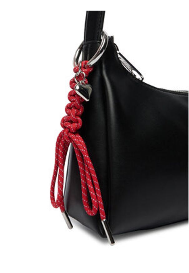 Tommy Jeans Torebka Tjw City Charm Shoulder Bag AW0AW18458 Czarny. Kolor: czarny. Materiał: skórzane