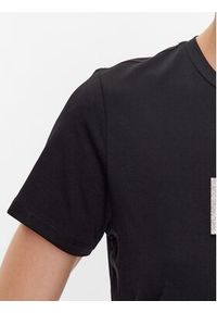 DKNY T-Shirt P03ZBDNA Czarny Regular Fit. Kolor: czarny. Materiał: bawełna #3