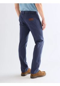 Wrangler - MĘSKIE SPODNIE WRANGLER GREENSBORO NAVY 112378468 #5