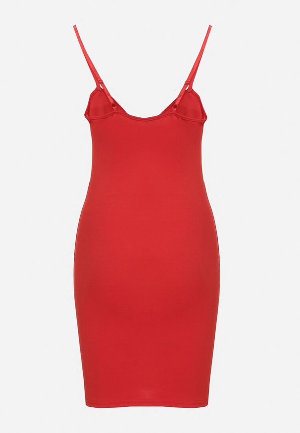 Born2be - Czerwona Dopasowana Sukienka Mini z Siateczką i Cyrkoniami Mauda. Okazja: na imprezę. Kolor: czerwony. Styl: elegancki. Długość: mini