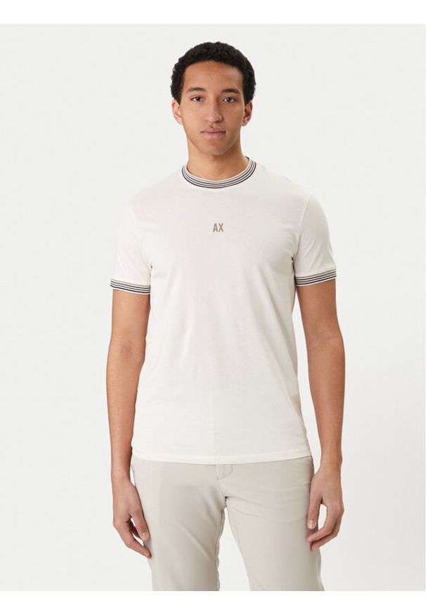 Armani Exchange T-Shirt XM002451 AF10356 U1074 Beżowy Regular Fit. Kolor: beżowy. Materiał: bawełna