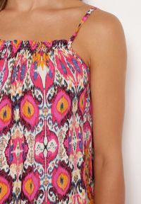 Born2be - Różówo-Pomarańczowa Bawełniana Sukienka o Rozkloszowanym Kroju na Ramiączkach Tesarae. Okazja: na co dzień, na plażę. Typ kołnierza: dekolt kwadratowy. Kolor: różowy. Materiał: bawełna. Długość rękawa: na ramiączkach. Sezon: lato. Styl: casual #4