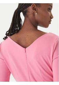 Rinascimento Sukienka koktajlowa CFC0127699003 Różowy Slim Fit. Kolor: różowy. Materiał: syntetyk. Styl: wizytowy #5