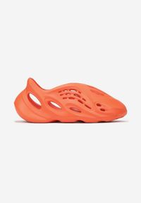 Renee - Pomarańczowe Sneakersy Eidona. Wysokość cholewki: przed kostkę. Nosek buta: okrągły. Kolor: pomarańczowy. Materiał: guma. Szerokość cholewki: normalna. Wzór: jednolity #3