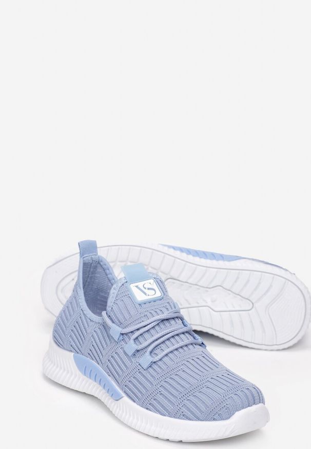 Born2be - Niebieskie Buty Sportowe Westtide. Nosek buta: okrągły. Zapięcie: bez zapięcia. Kolor: niebieski. Materiał: materiał. Szerokość cholewki: normalna. Wzór: aplikacja