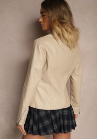 Renee - Beżowa Kurtka Ramoneska z Ozdobnymi Przeszyciami Idivona. Okazja: na co dzień, na imprezę. Kolor: beżowy. Materiał: jeans. Styl: casual
