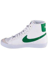 Nike - Buty sportowe Sneakersy chłopięce, Blazer Mid 77 GS. Kolor: biały. Sport: turystyka piesza #2