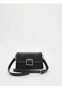 Reserved - Torebka crossbody z klamrą - czarny. Kolor: czarny. Materiał: skórzane. Styl: klasyczny