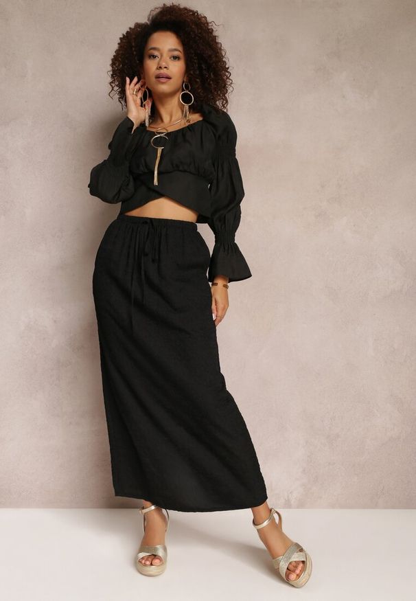 Renee - Czarna Spódnica Maxi z Rozcięciem i Gumką w Pasie Nollia. Okazja: na co dzień. Kolor: czarny. Wzór: aplikacja. Styl: casual